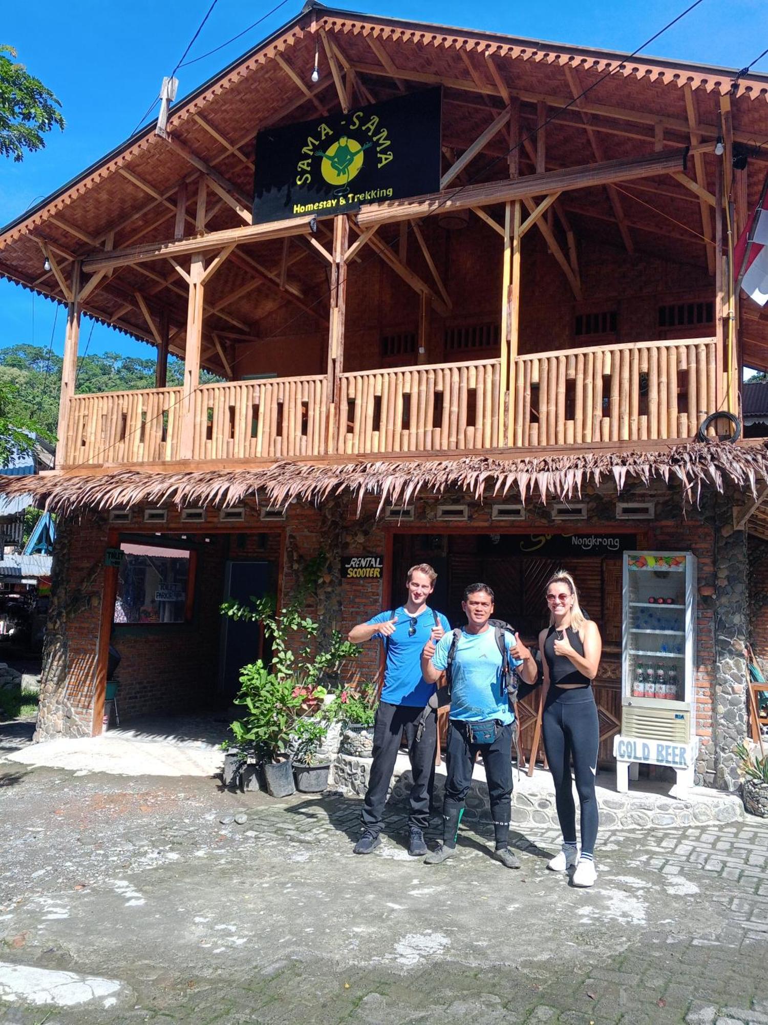 Sama Sama Homestay & Trekking Only Stay Here Book Trekking And Transport With Us بوكيت لاوانج المظهر الخارجي الصورة