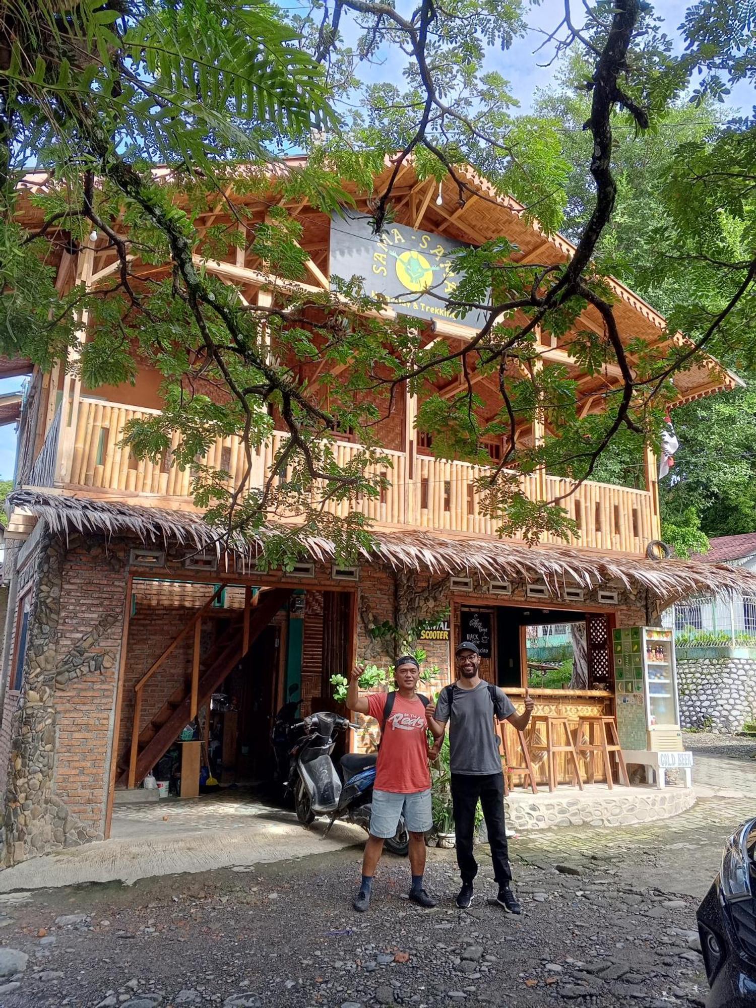 Sama Sama Homestay & Trekking Only Stay Here Book Trekking And Transport With Us بوكيت لاوانج المظهر الخارجي الصورة