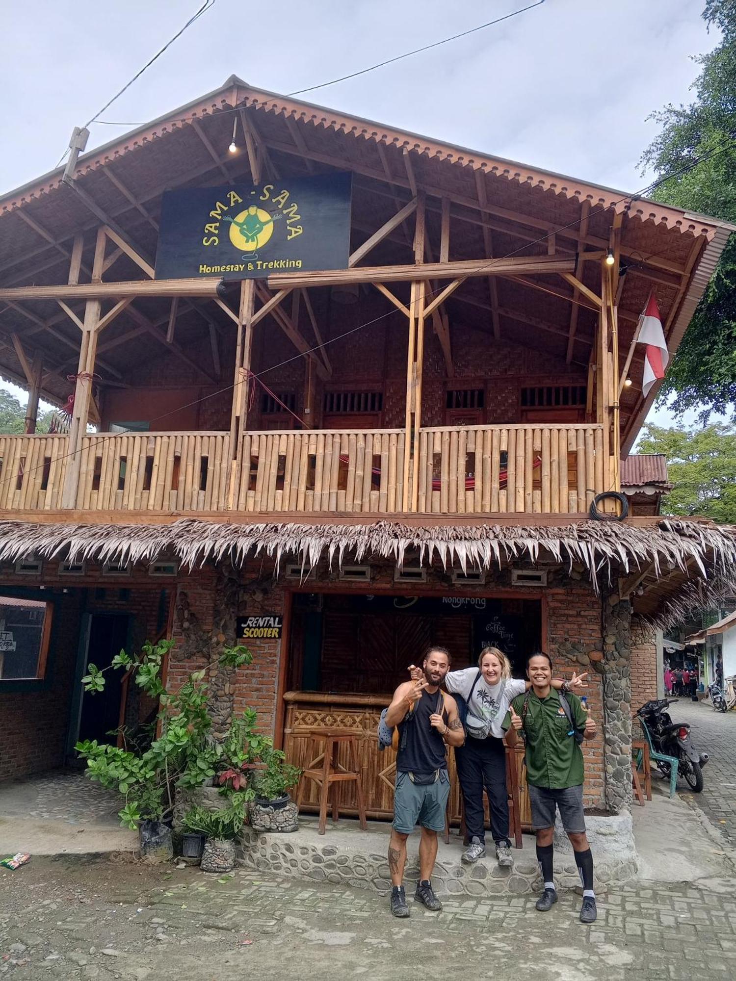 Sama Sama Homestay & Trekking Only Stay Here Book Trekking And Transport With Us بوكيت لاوانج المظهر الخارجي الصورة