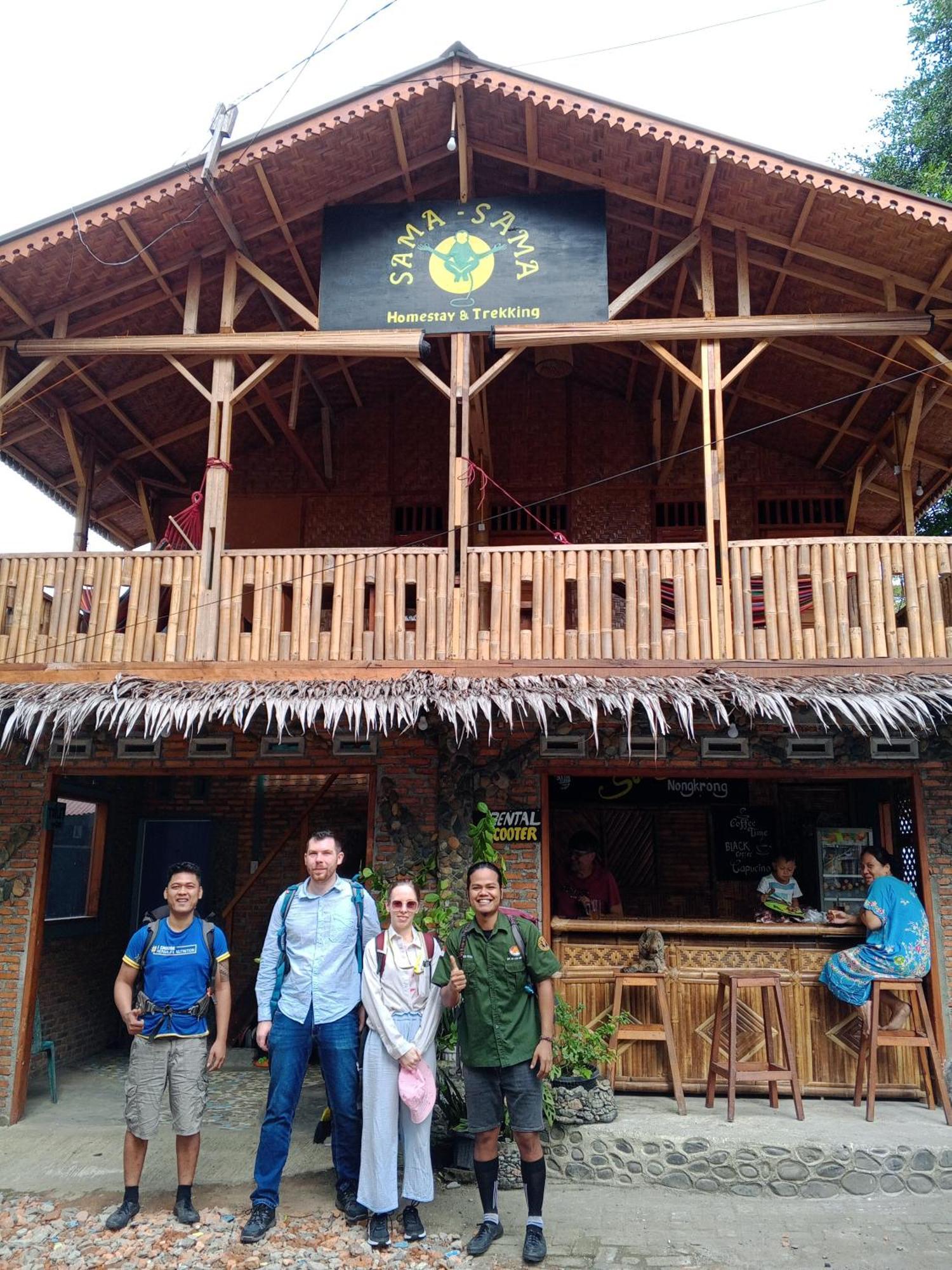 Sama Sama Homestay & Trekking Only Stay Here Book Trekking And Transport With Us بوكيت لاوانج المظهر الخارجي الصورة